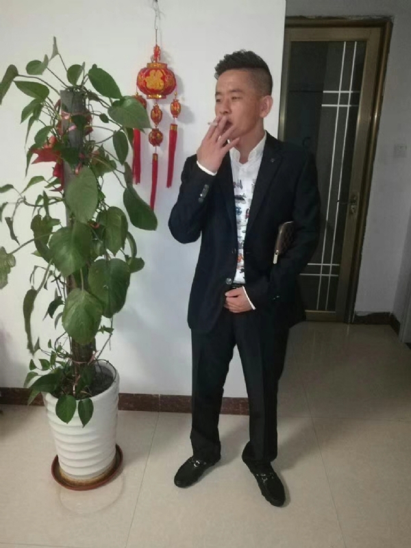 男人三十而立的第二张照片--古田相亲网
