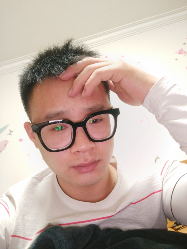 华灯初上的夜晚的第一张照片--古田相亲网