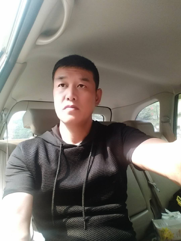 深爱的疯子的第一张照片--古田相亲网