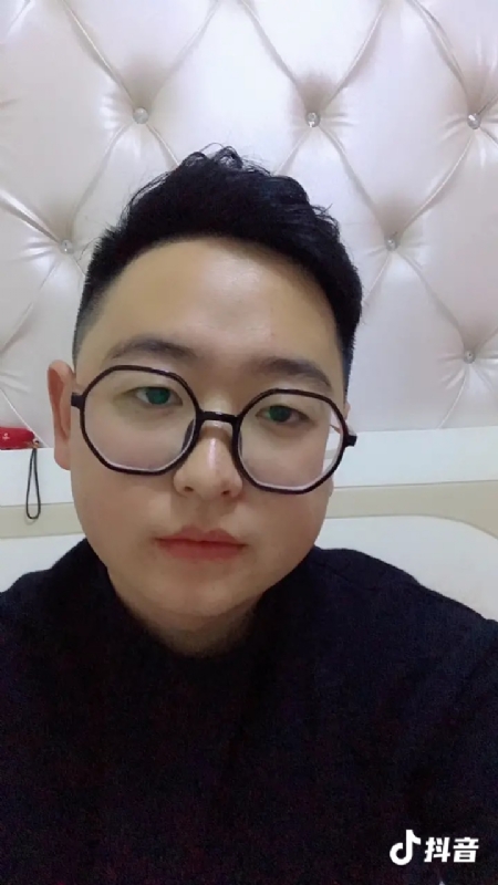 杰森的第一张照片--古田相亲网