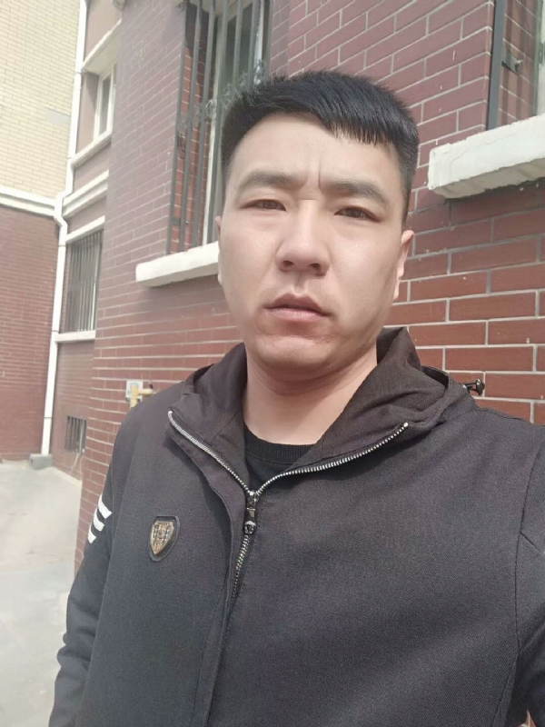 谁伴我闯荡的第一张照片--古田相亲网