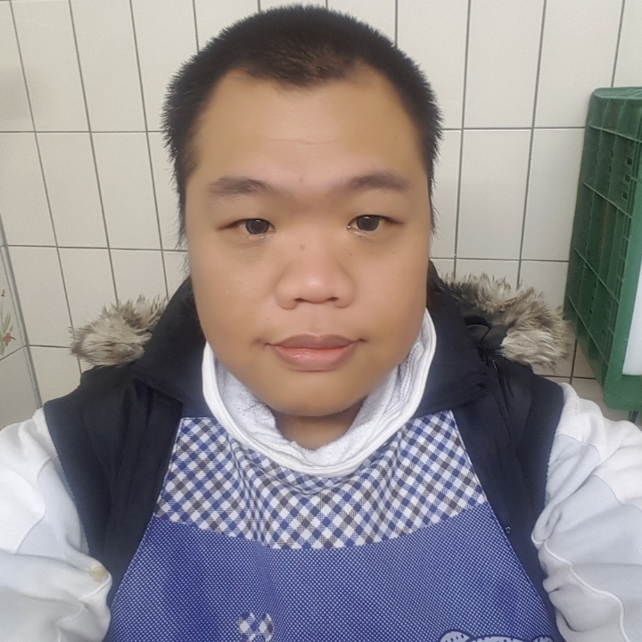 黑熊的第一张照片--古田相亲网