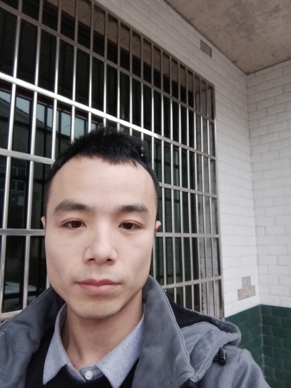 笑得那么开心的第三张照片--古田相亲网