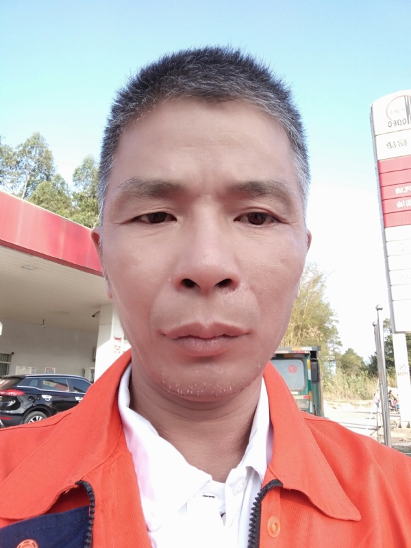 静候缘分的第一张照片--古田相亲网