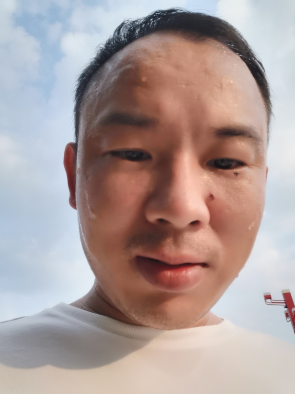 唐老鸭的第一张照片--古田相亲网