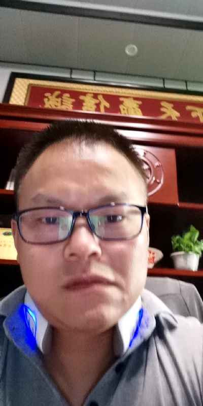 模具工匠的第一张照片--古田相亲网