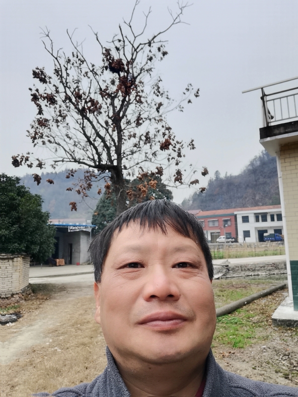 苏众青春冲浪的第二张照片--古田相亲网
