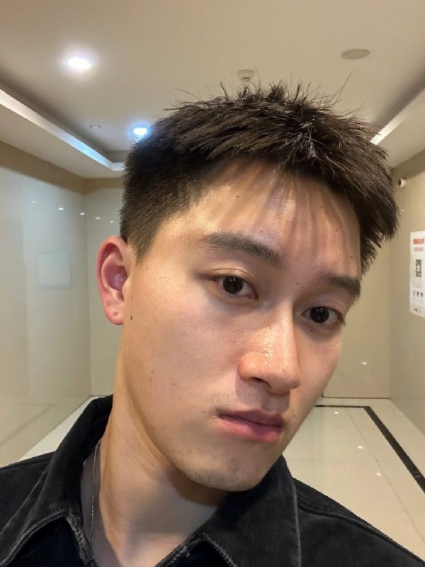 月光之下的第一张照片--古田相亲网