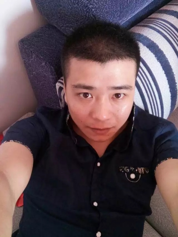 漫步的面包的第一张照片--古田相亲网
