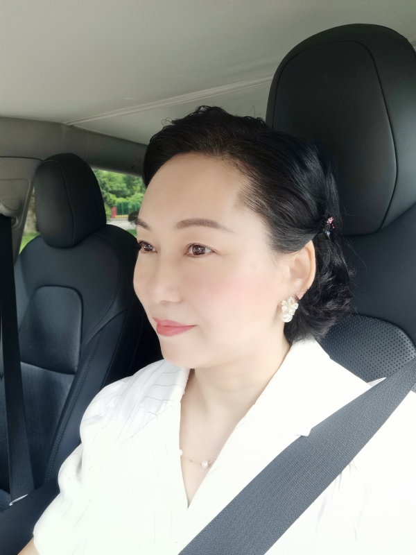 铿锵玫瑰的第一张照片--古田相亲网